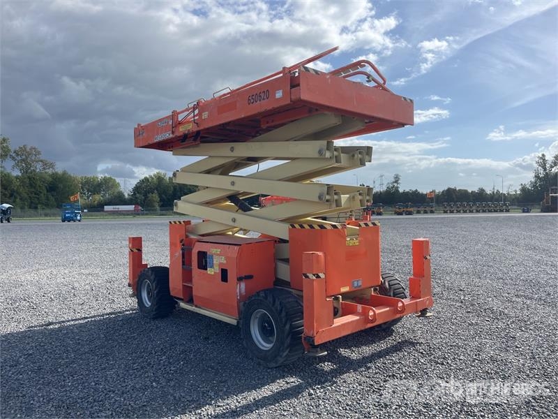 JLG 4394RT 4x4 Diesel Scissor Lift Ollós emelők