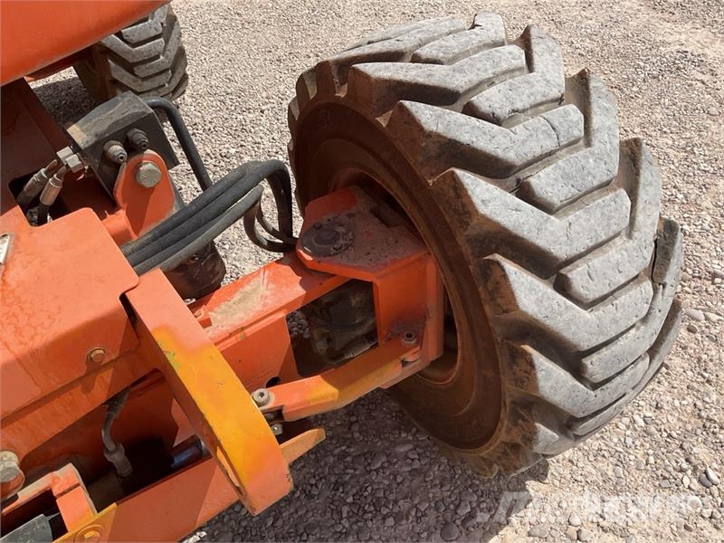 JLG 450AJ 4WD Diesel Articulating Boom Lift Knikarmhoogwerkers