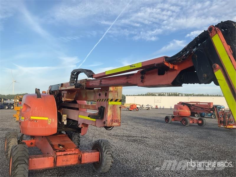 JLG 450AJ 4WD Diesel Articulating Boom Lift Knikarmhoogwerkers