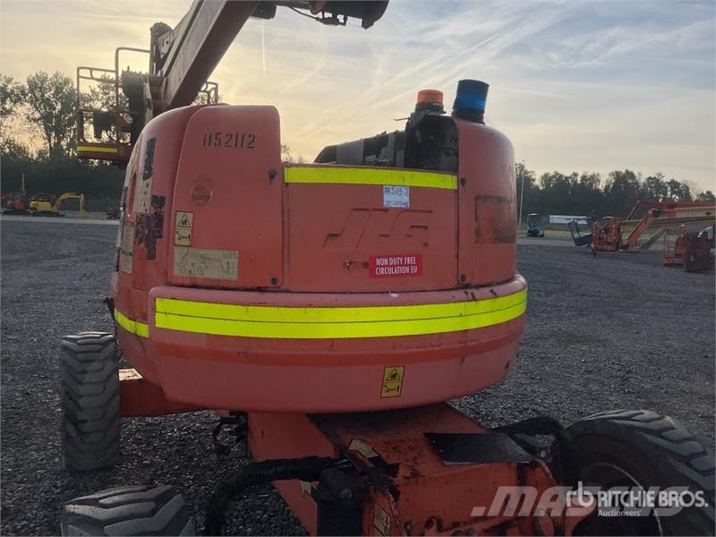 JLG 450AJ 4WD Diesel Articulating Boom Lift Knikarmhoogwerkers