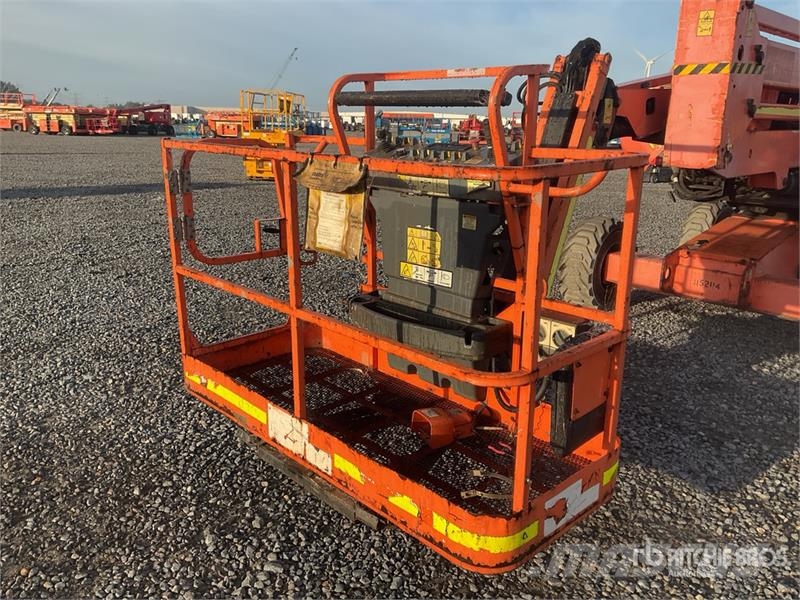 JLG 450AJ 4WD Diesel Articulating Boom Lift (Inoperabl Kuukulkijat