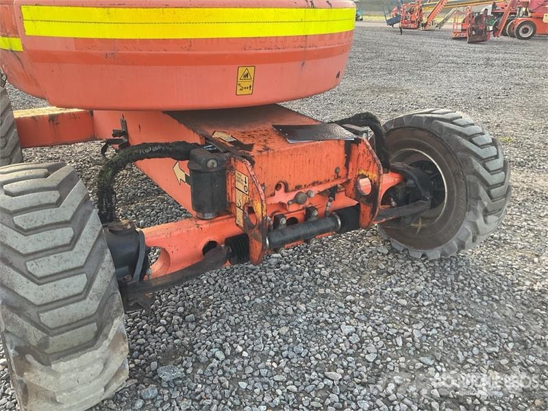 JLG 450AJ 4WD Diesel Articulating Boom Lift Knikarmhoogwerkers