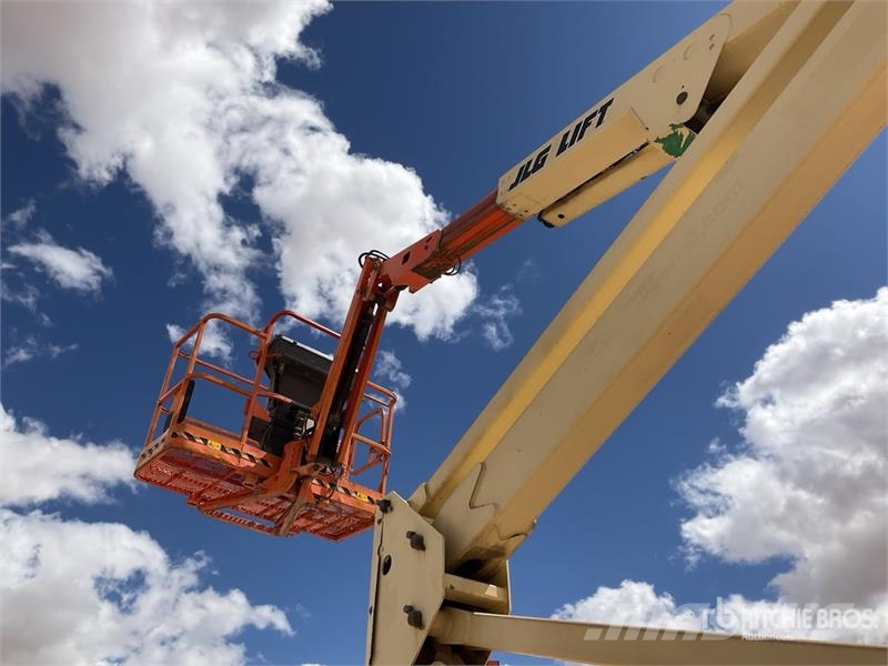 JLG 450AJ 4WD Diesel Articulating Boom Lift Knikarmhoogwerkers