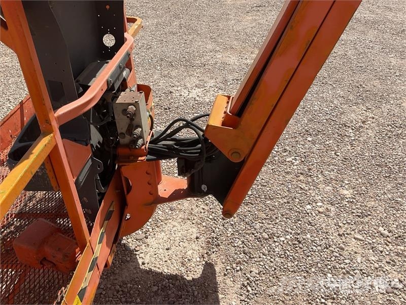 JLG 450AJ 4WD Diesel Articulating Boom Lift Knikarmhoogwerkers