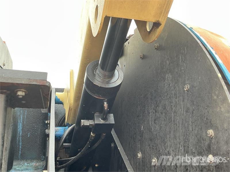 JLG 450AJ 4WD Diesel Articulating Boom Lift ブームリフト 屈伸型