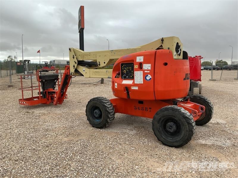 JLG 450AJ 4WD Diesel Articulating Boom Lift ブームリフト 屈伸型