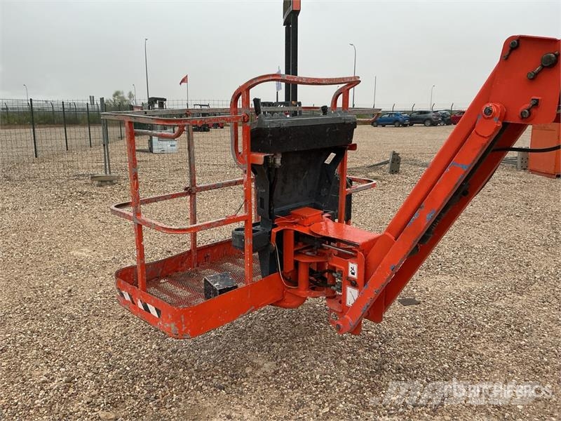 JLG 450AJ 4WD Diesel Articulating Boom Lift ブームリフト 屈伸型