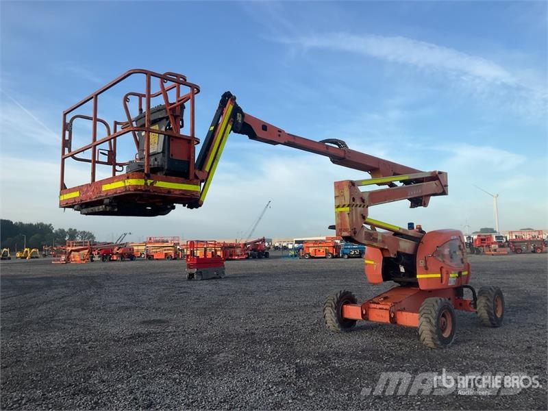 JLG 450AJ 4WD Diesel Articulating Boom Lift Knikarmhoogwerkers