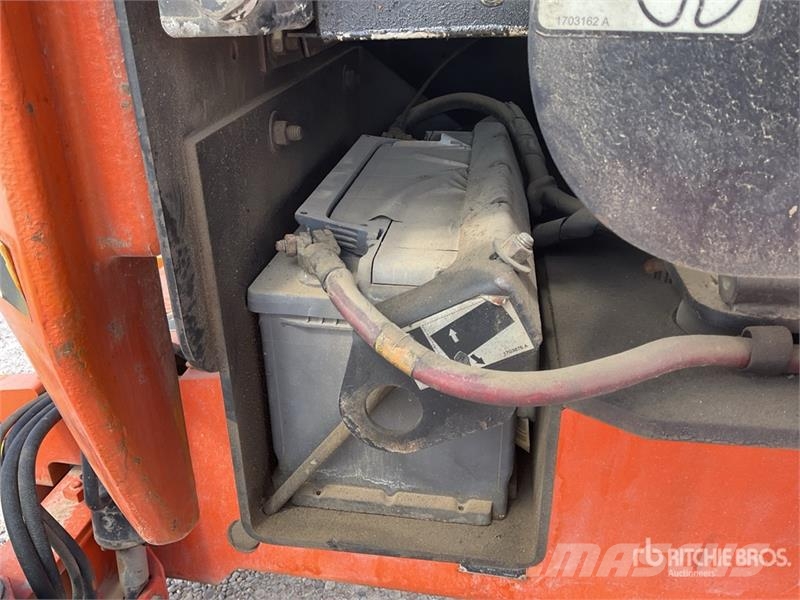 JLG 450AJ 4WD Diesel Articulating Boom Lift Knikarmhoogwerkers