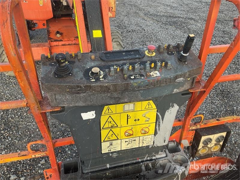 JLG 450AJ 4WD Diesel Articulating Boom Lift Knikarmhoogwerkers
