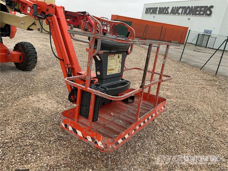 JLG 450AJ 4WD Diesel Articulating Boom Lift ブームリフト 屈伸型