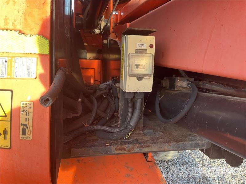 JLG 450AJ 4WD Diesel Articulating Boom Lift (Inoperabl Kuukulkijat