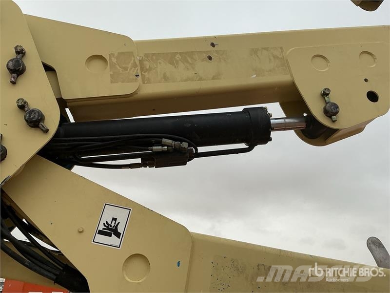 JLG 450AJ 4WD Diesel Articulating Boom Lift ブームリフト 屈伸型