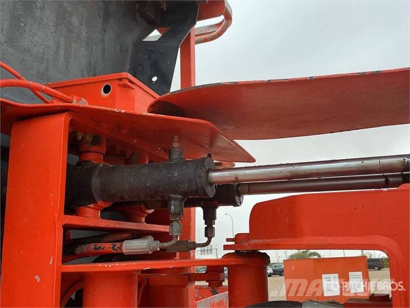 JLG 450AJ 4WD Diesel Articulating Boom Lift ブームリフト 屈伸型