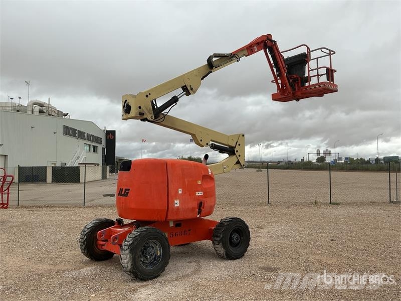 JLG 450AJ 4WD Diesel Articulating Boom Lift ブームリフト 屈伸型