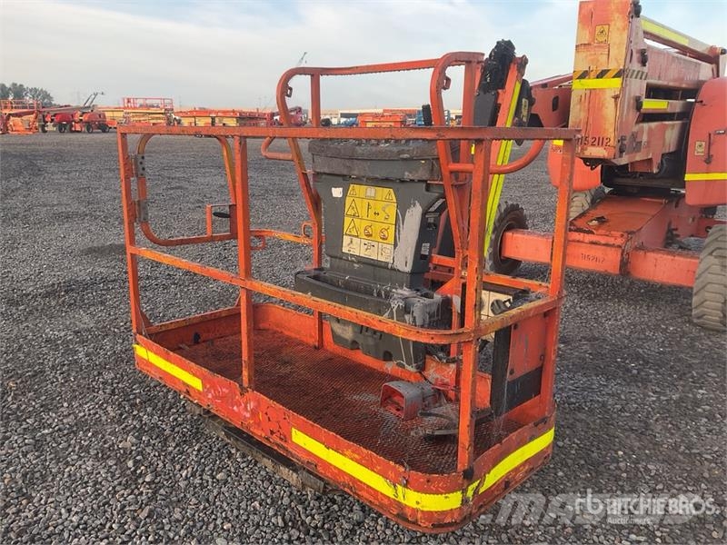 JLG 450AJ 4WD Diesel Articulating Boom Lift Knikarmhoogwerkers
