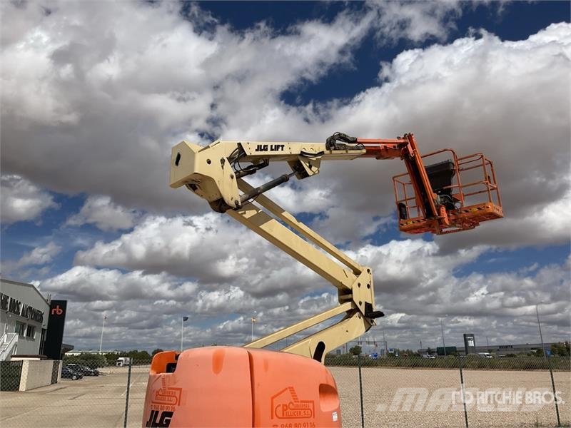 JLG 450AJ 4WD Diesel Articulating Boom Lift Knikarmhoogwerkers