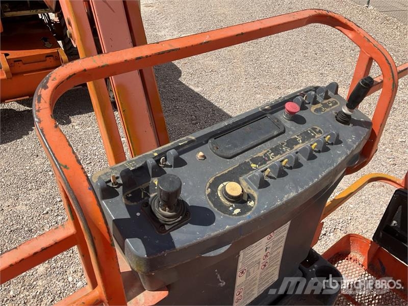 JLG 450AJ 4WD Diesel Articulating Boom Lift Knikarmhoogwerkers