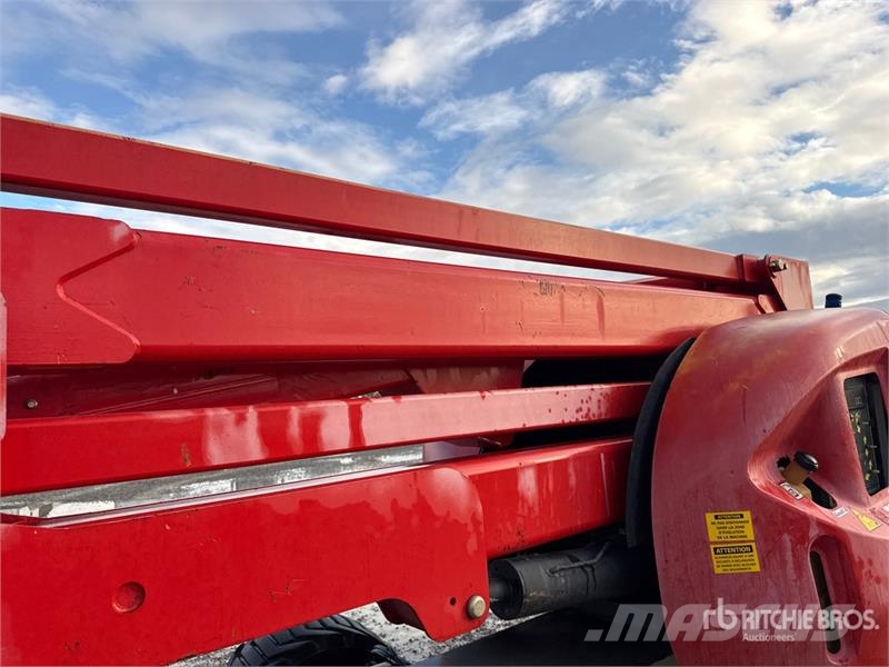 JLG 450AJ Diesel Articulating Boom Lift (Inoperable) Nacele cu brat articulat