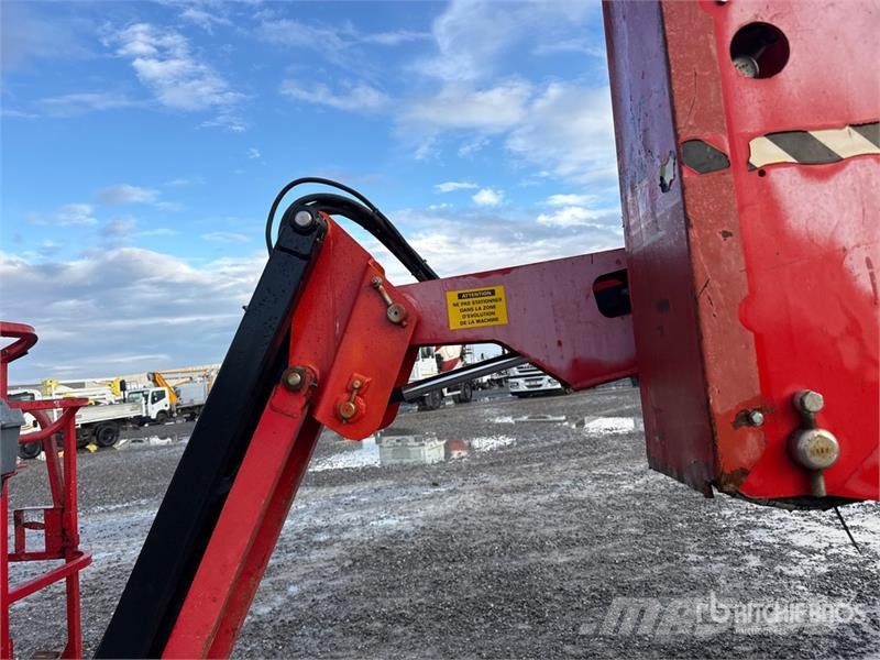 JLG 450AJ Diesel Articulating Boom Lift (Inoperable) Nacele cu brat articulat