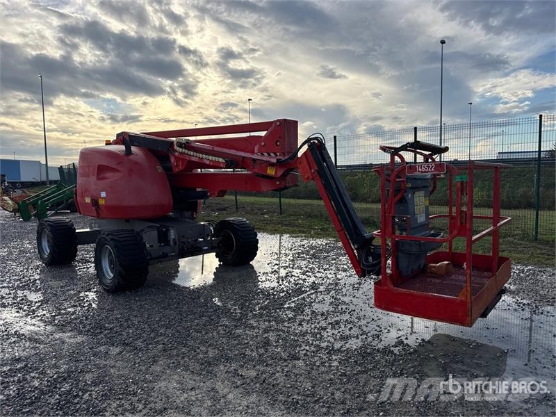 JLG 450AJ Diesel Articulating Boom Lift (Inoperable) Nacele cu brat articulat