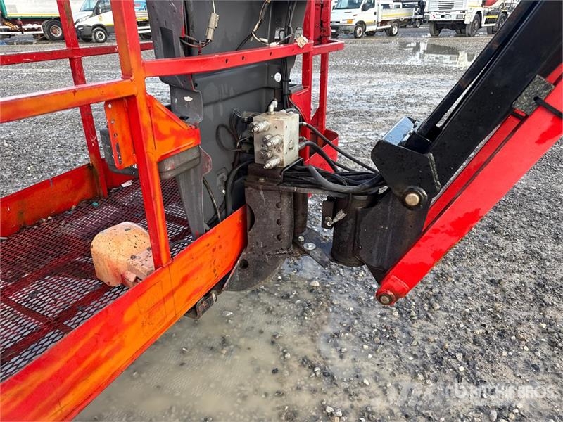 JLG 450AJ Diesel Articulating Boom Lift (Inoperable) Nacele cu brat articulat