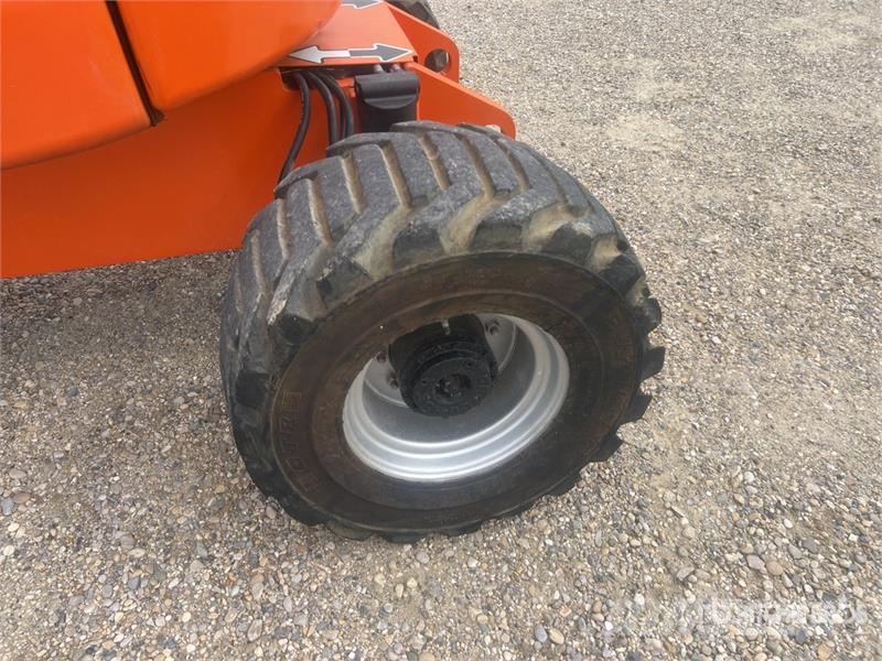 JLG 450AJ Series II 4WD Diesel Nacelle Articulee Artic Kloubové plošiny