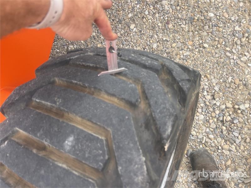 JLG 450AJ Series II 4WD Diesel Nacelle Articulee Artic Kloubové plošiny