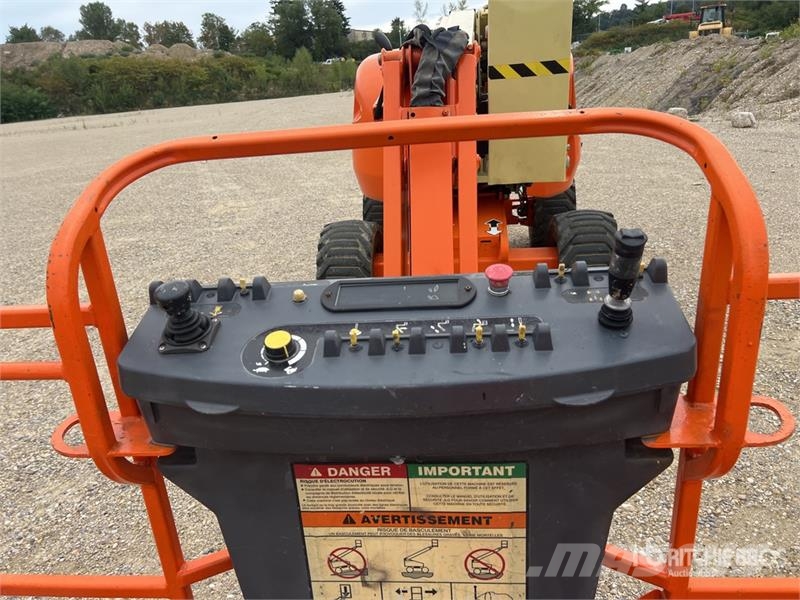 JLG 450AJ Series II 4WD Diesel Nacelle Articulee Artic Kloubové plošiny
