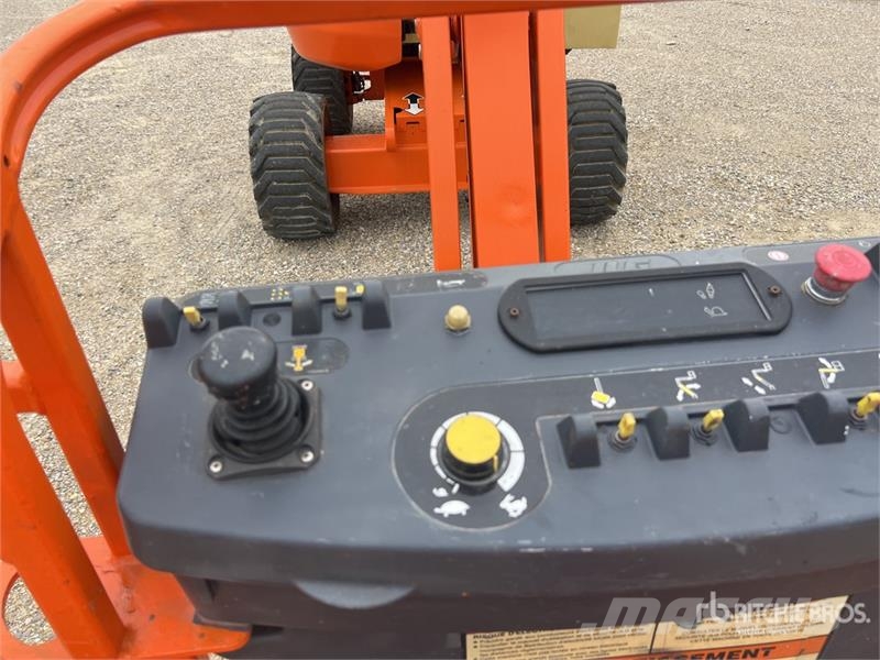 JLG 450AJ Series II 4WD Diesel Nacelle Articulee Artic Kloubové plošiny