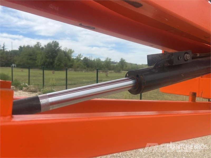 JLG 450AJ Series II 4WD Diesel Nacelle Articulee Artic Kloubové plošiny