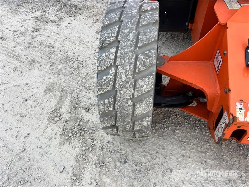 JLG 450AJ Series ll Zglobne podizne platforme