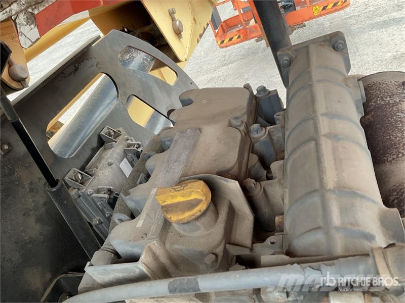 JLG 450AJ Series ll 4WD Diesel Articulating Boom Lift Iseliikuvad poomtõstukid