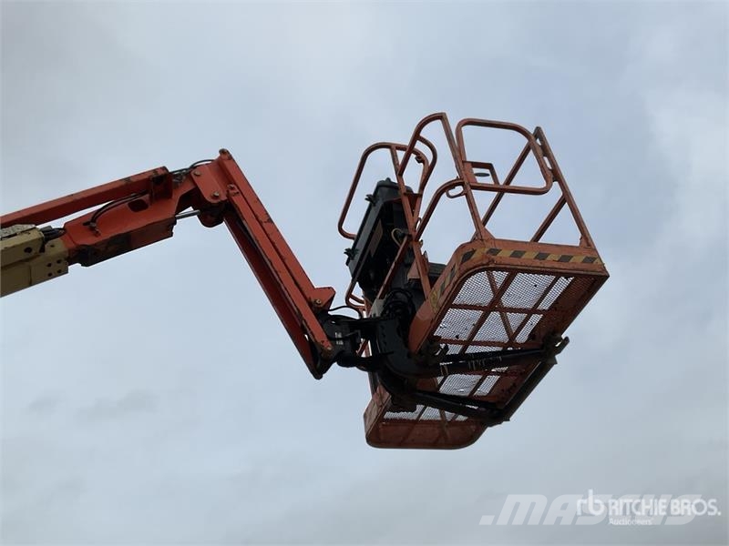 JLG 450AJ Series ll 4WD Diesel Articulating Boom Lift Iseliikuvad poomtõstukid