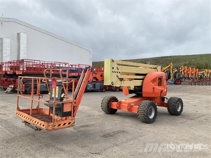 JLG 450AJ Series ll 4WD Diesel Articulating Boom Lift Iseliikuvad poomtõstukid