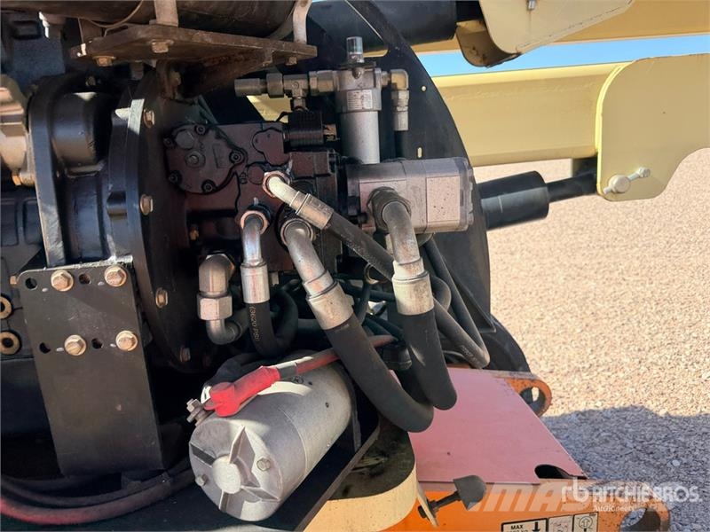 JLG 450AJ Series ll 4WD Nacelle Articulee Articulating 관절형 전동이동 리프트