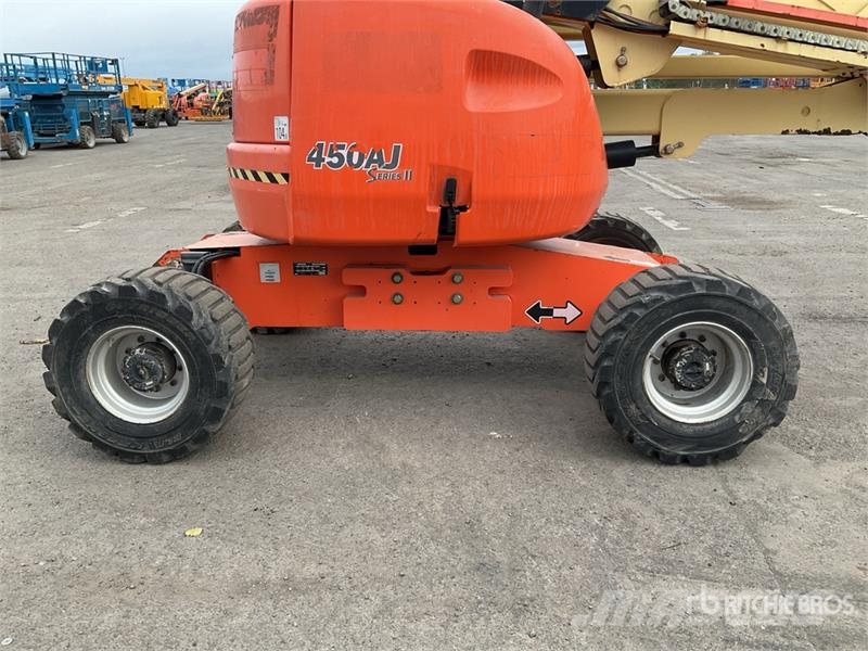 JLG 450AJ Series ll 4WD Diesel Articulating Boom Lift Iseliikuvad poomtõstukid