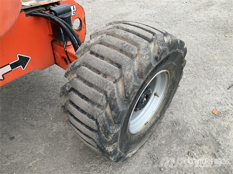 JLG 450AJ Series ll 4WD Diesel Articulating Boom Lift Strēles pacēlāji