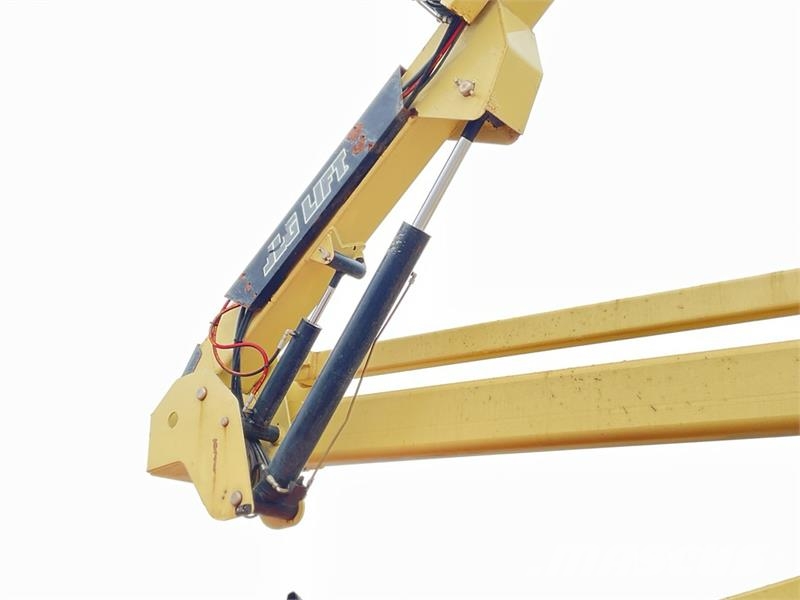 JLG 450AJ Series ll 4WD Diesel Articulating Boom Lift Iseliikuvad poomtõstukid