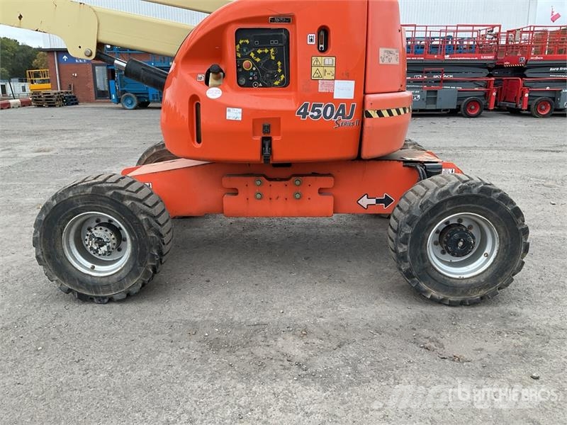 JLG 450AJ Series ll 4WD Diesel Articulating Boom Lift Strēles pacēlāji