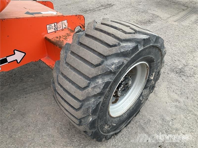 JLG 450AJ Series ll 4WD Diesel Articulating Boom Lift Iseliikuvad poomtõstukid