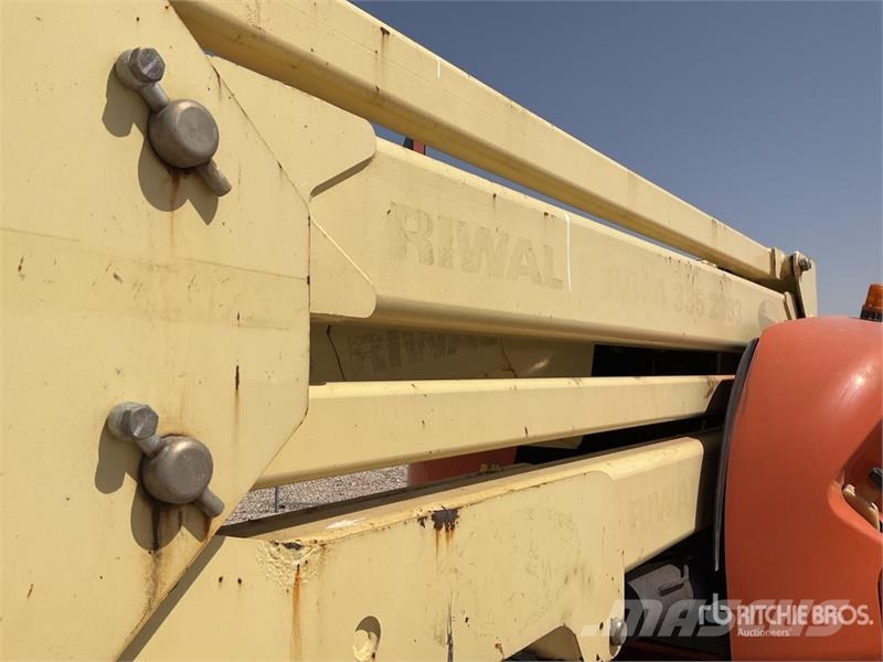 JLG 450AJSII 4WD Diesel Articulating Boom Lift Коленчатые подъемники