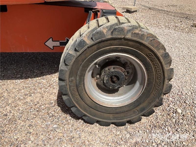 JLG 450AJSII 4WD Diesel Articulating Boom Lift Коленчатые подъемники