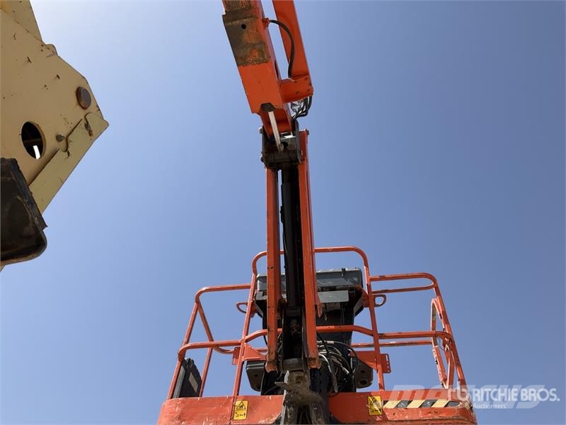 JLG 450AJSII 4WD Diesel Articulating Boom Lift Коленчатые подъемники