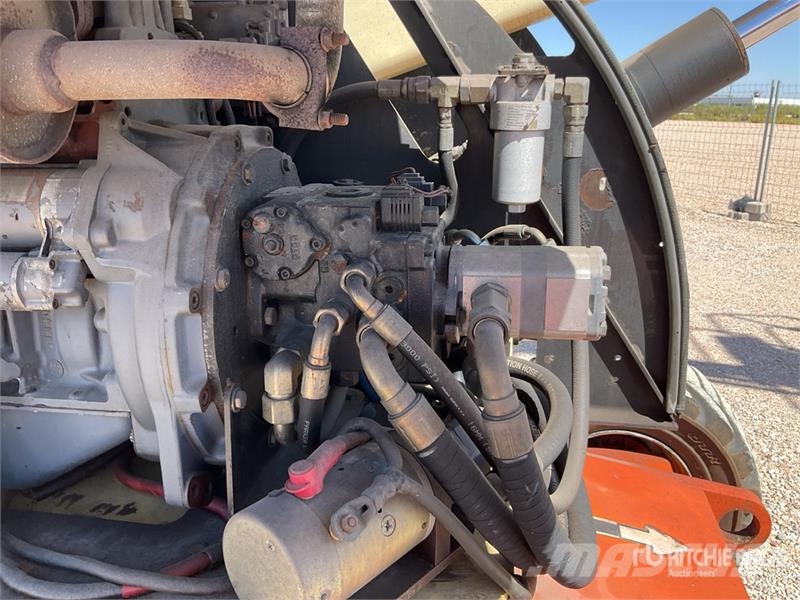 JLG 450AJSII 4WD Diesel Articulating Boom Lift ブームリフト 屈伸型