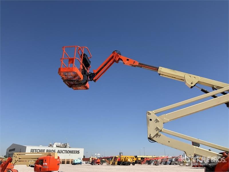 JLG 450AJSII 4WD Diesel Articulating Boom Lift ブームリフト 屈伸型