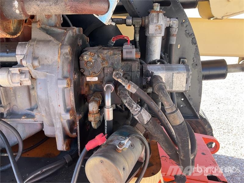 JLG 450AJSII 4WD Diesel Articulating Boom Lift ブームリフト 屈伸型