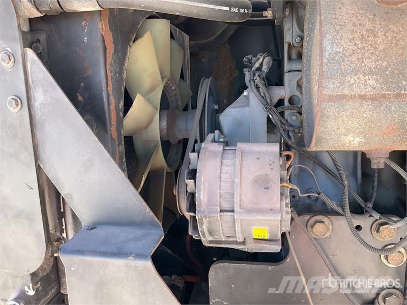 JLG 450AJSII 4WD Diesel Articulating Boom Lift ブームリフト 屈伸型