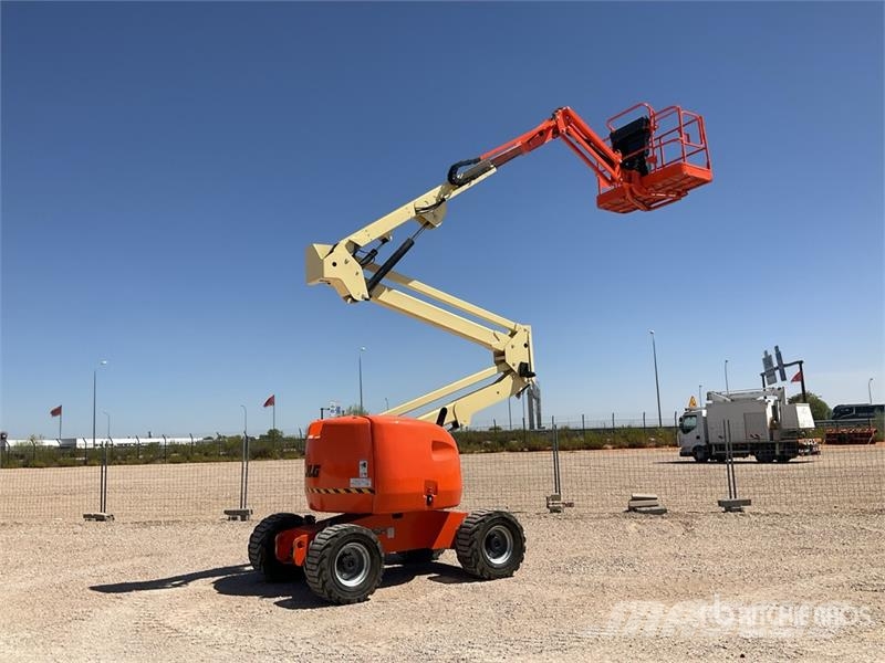 JLG 450AJSII 4WD Diesel Articulating Boom Lift ブームリフト 屈伸型