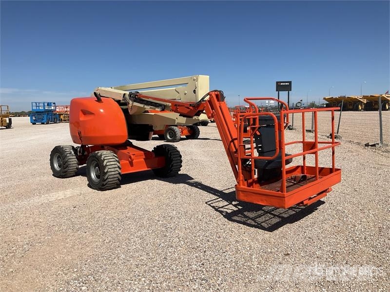 JLG 450AJSII 4WD Diesel Articulating Boom Lift ブームリフト 屈伸型